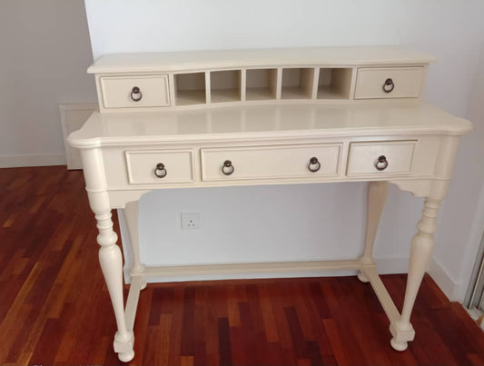 Ivory Muse